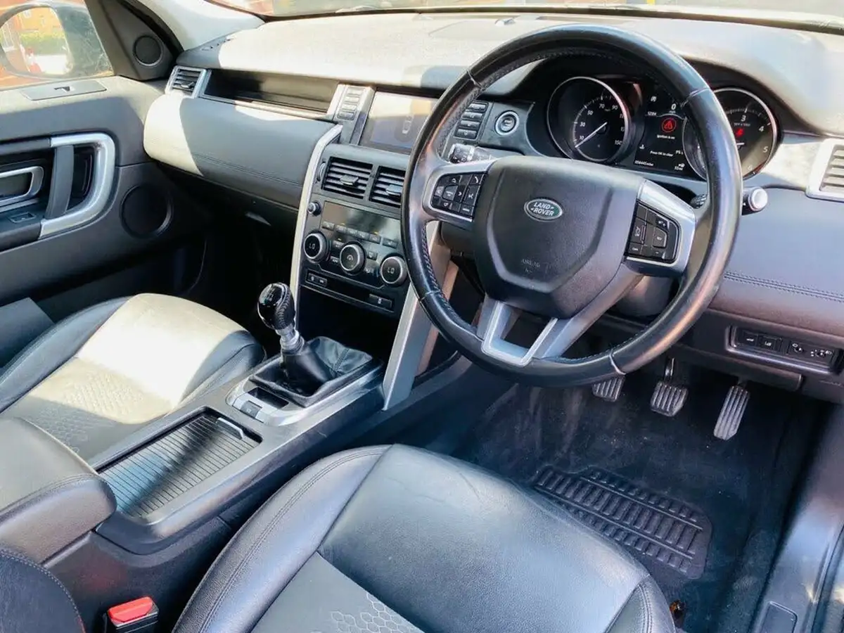 2018-land-rover-discovery-sport-20ed4-se-tech-152ps-big-1