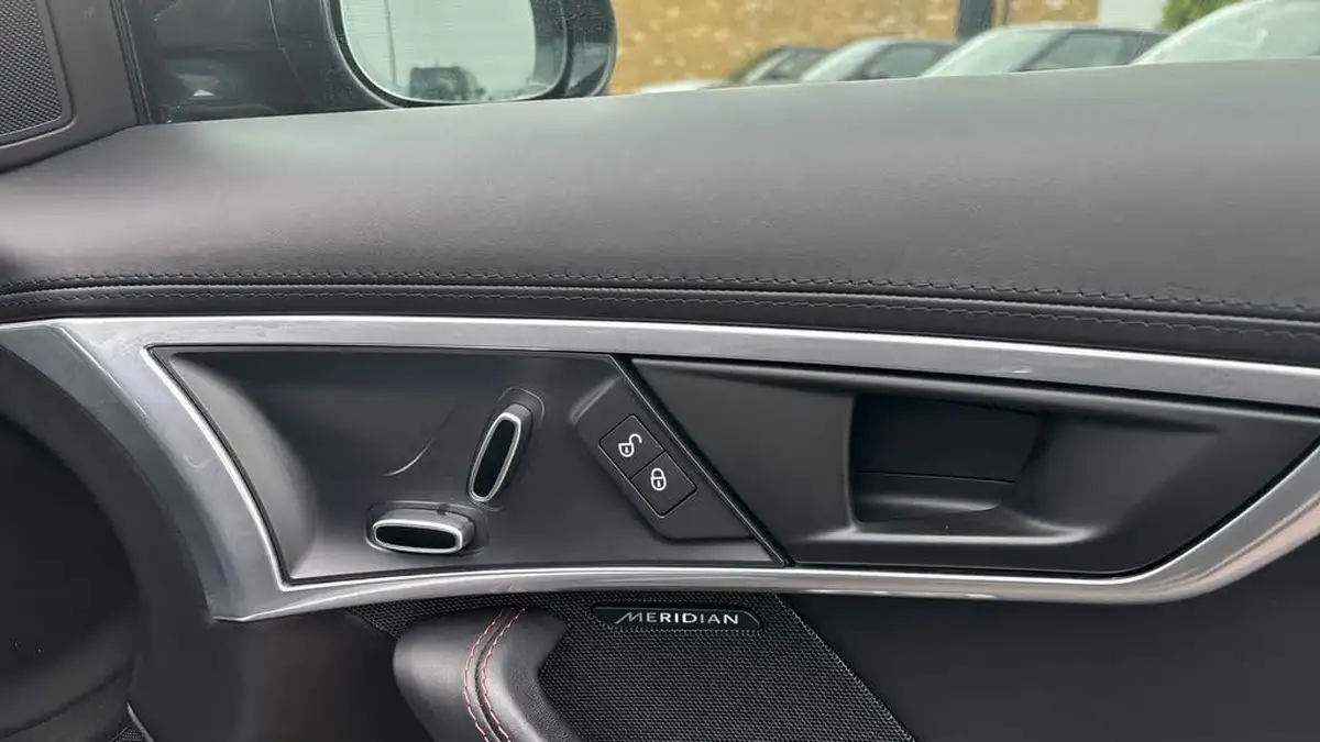 2020-jaguar-f-type-30-v6-sc-r-dynamic-380ps-coupe-auto-big-25