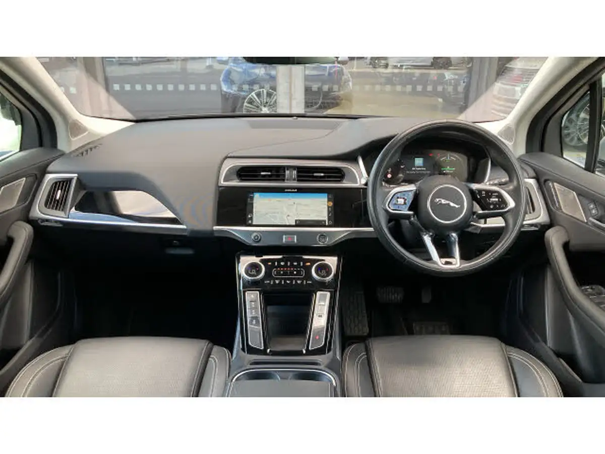 2022-jaguar-i-pace-ev400-se-big-8