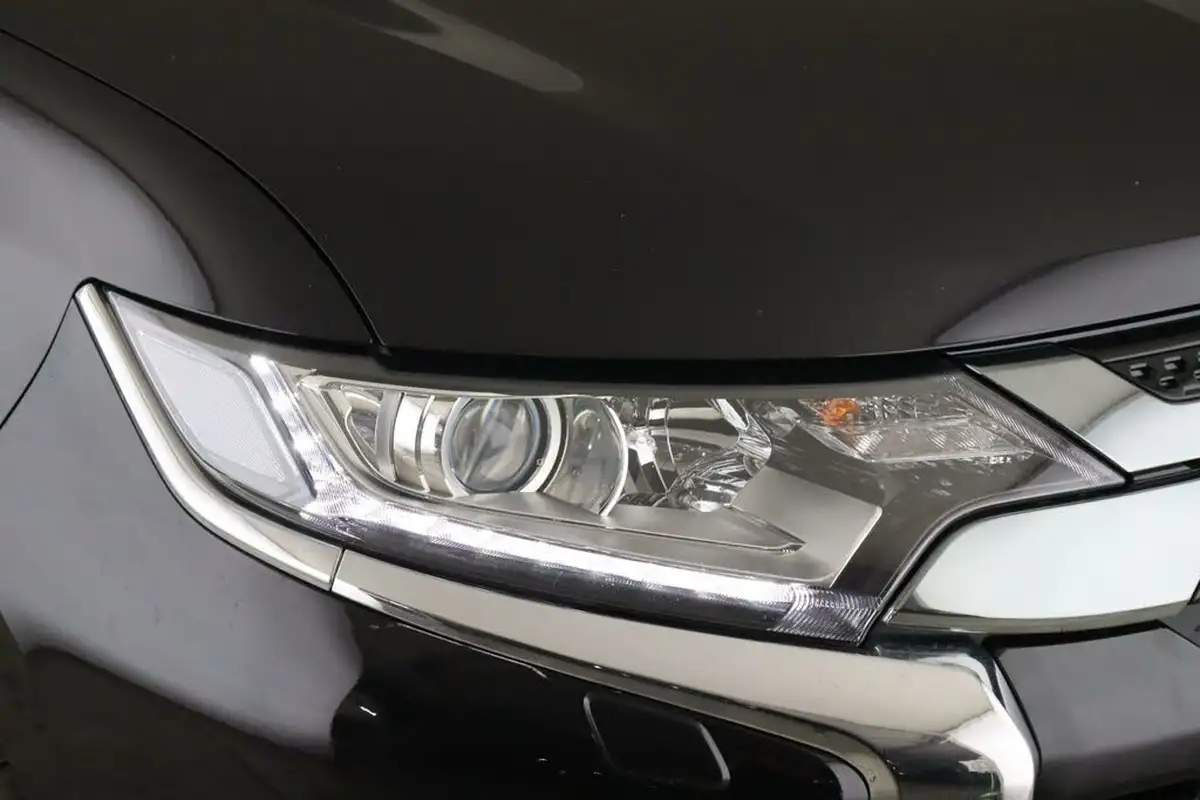 2019-mitsubishi-outlander-24-dynamic-phev-big-7