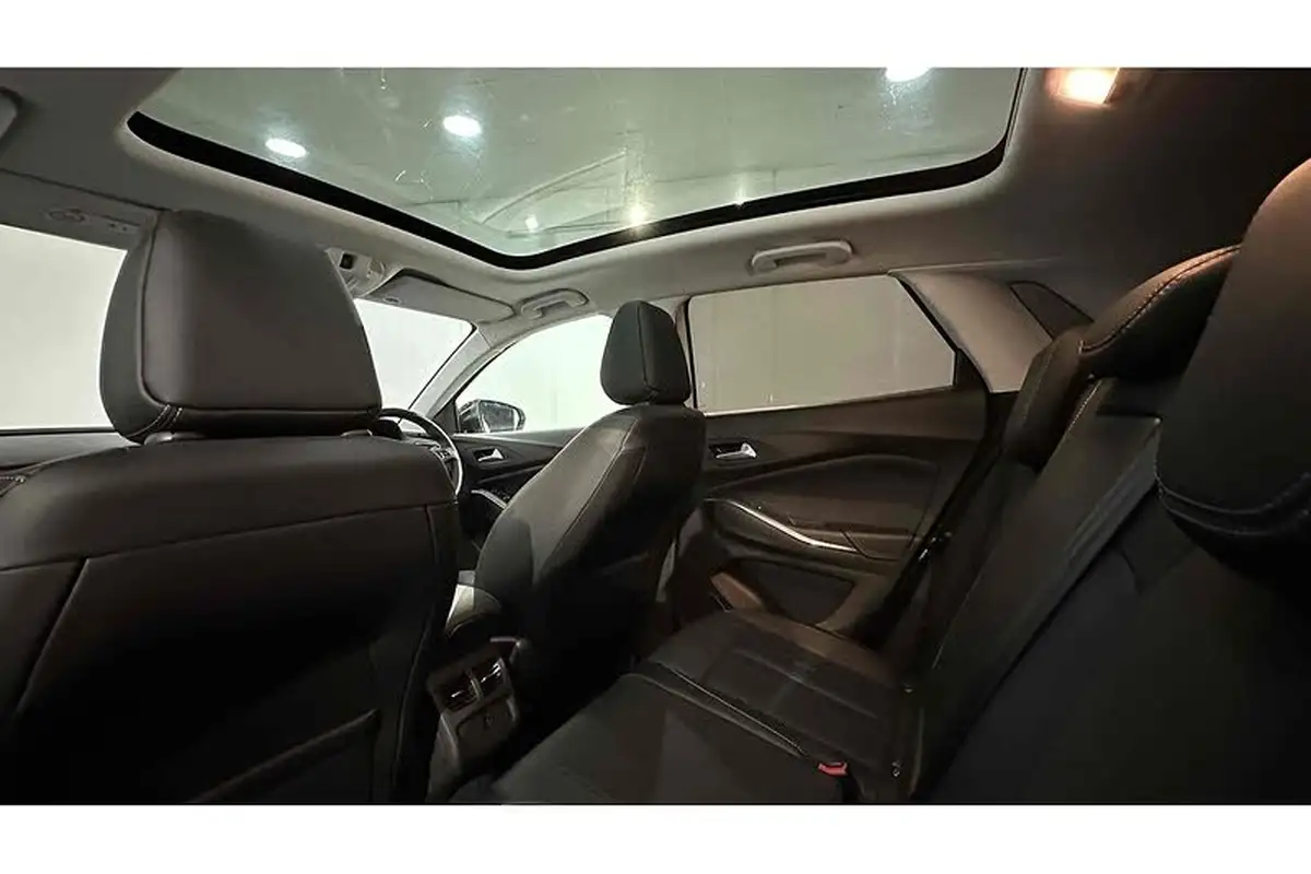 2019-vauxhall-grandland-x-12-elite-nav-ss-big-25