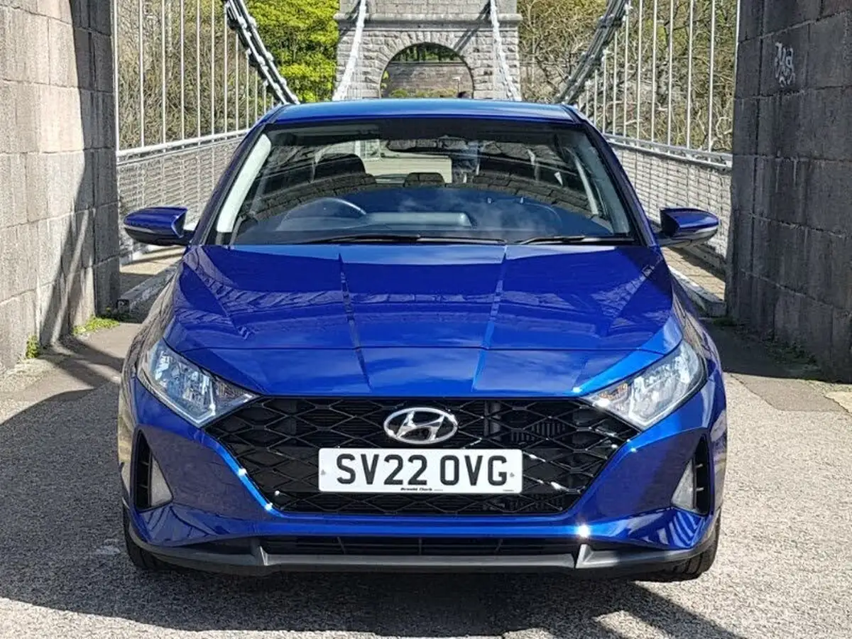 2022-hyundai-i20-10-t-gdi-se-connect-eclutch-imt-big-11