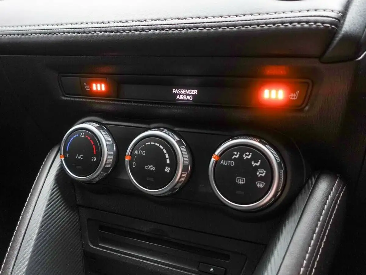 2019-mazda-mazda2-15-gt-sport-nav-115ps-big-39