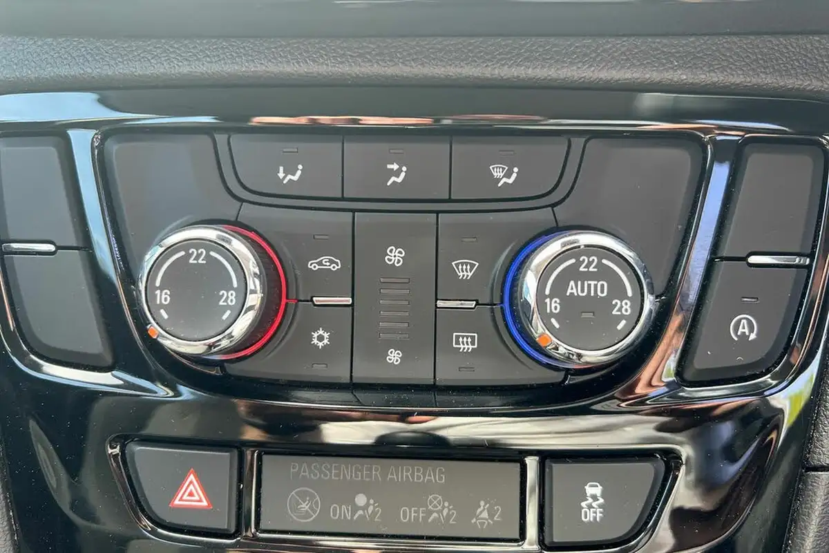 2019-vauxhall-mokka-x-14i-16v-turbo-active-ssecotec-big-37