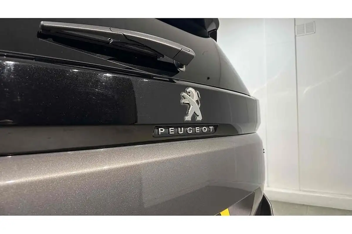 2022-peugeot-5008-suv-12-puretech-gt-premium-big-13
