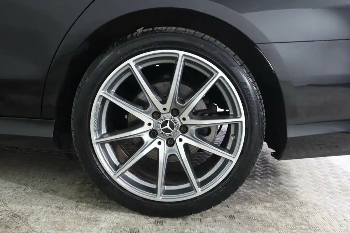 2019-mercedes-benz-e-class-20d-e220d-amg-line-edition-saloon-4d-big-30