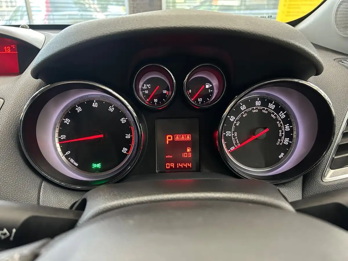 2015-vauxhall-mokka-14-se-auto-big-19