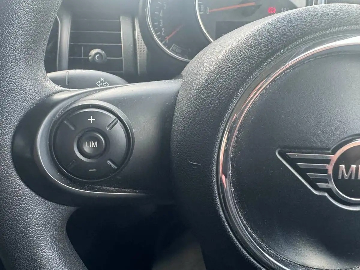 2019-mini-cooper-15-cooper-classic-hatchback-5d-big-22