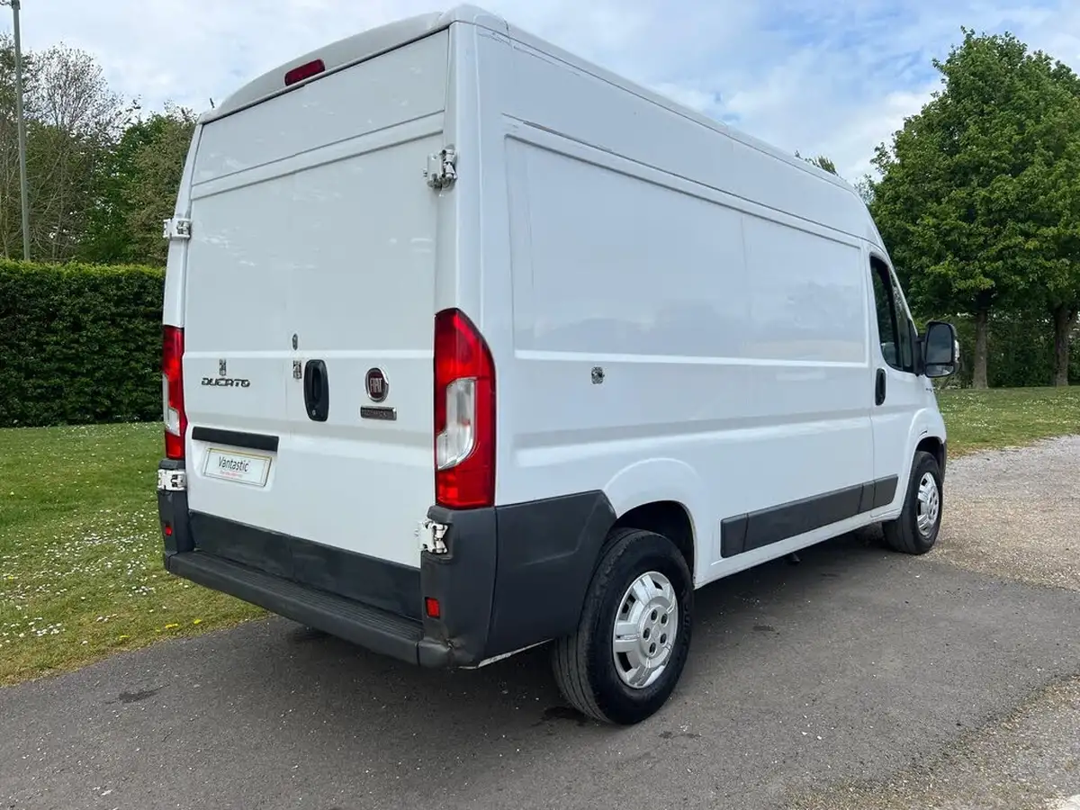 2017-fiat-ducato-20td-35-lh2-panel-big-5