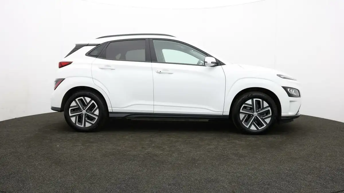 2022-hyundai-kona-e-premium-204ps-64kwh-7kw-obc-big-39