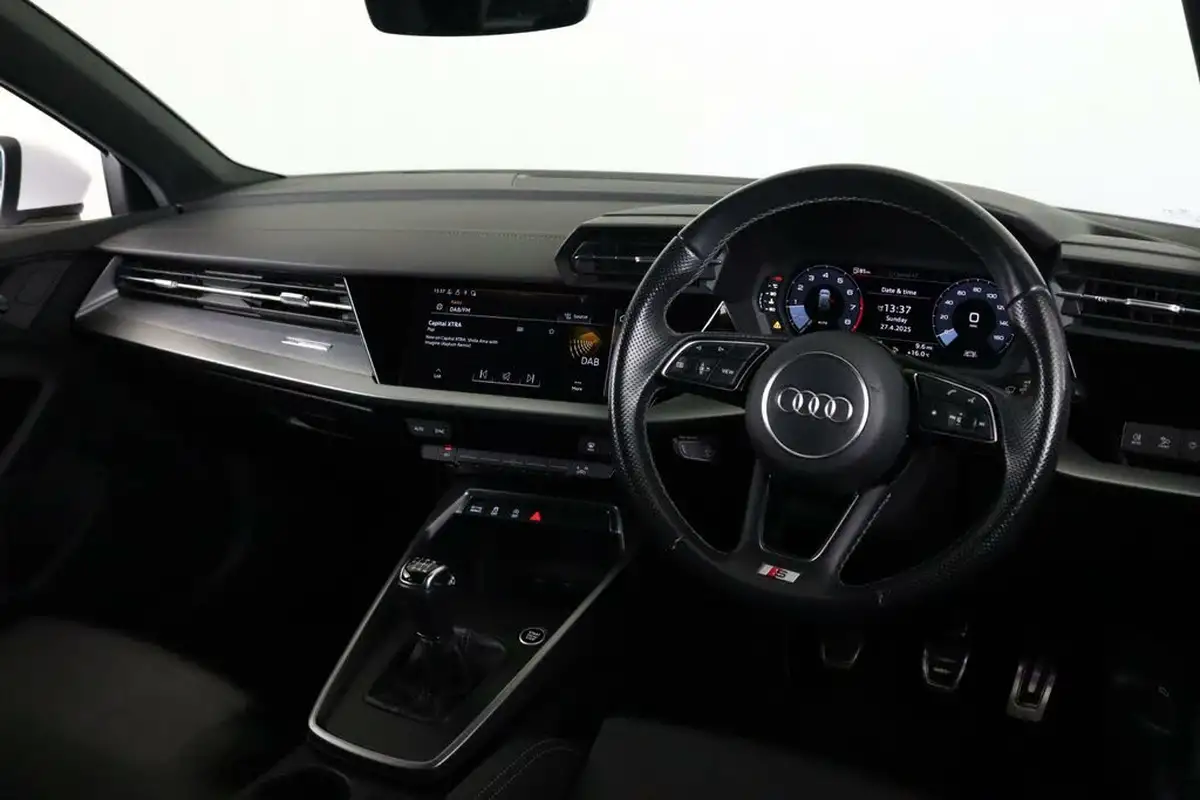 2021-audi-a3-15-35-tfsi-s-line-sportback-5d-big-13