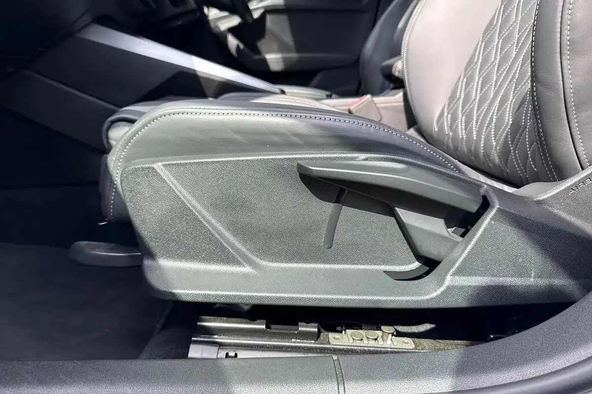 2021-audi-s3-20-tfsi-sportback-5d-big-36