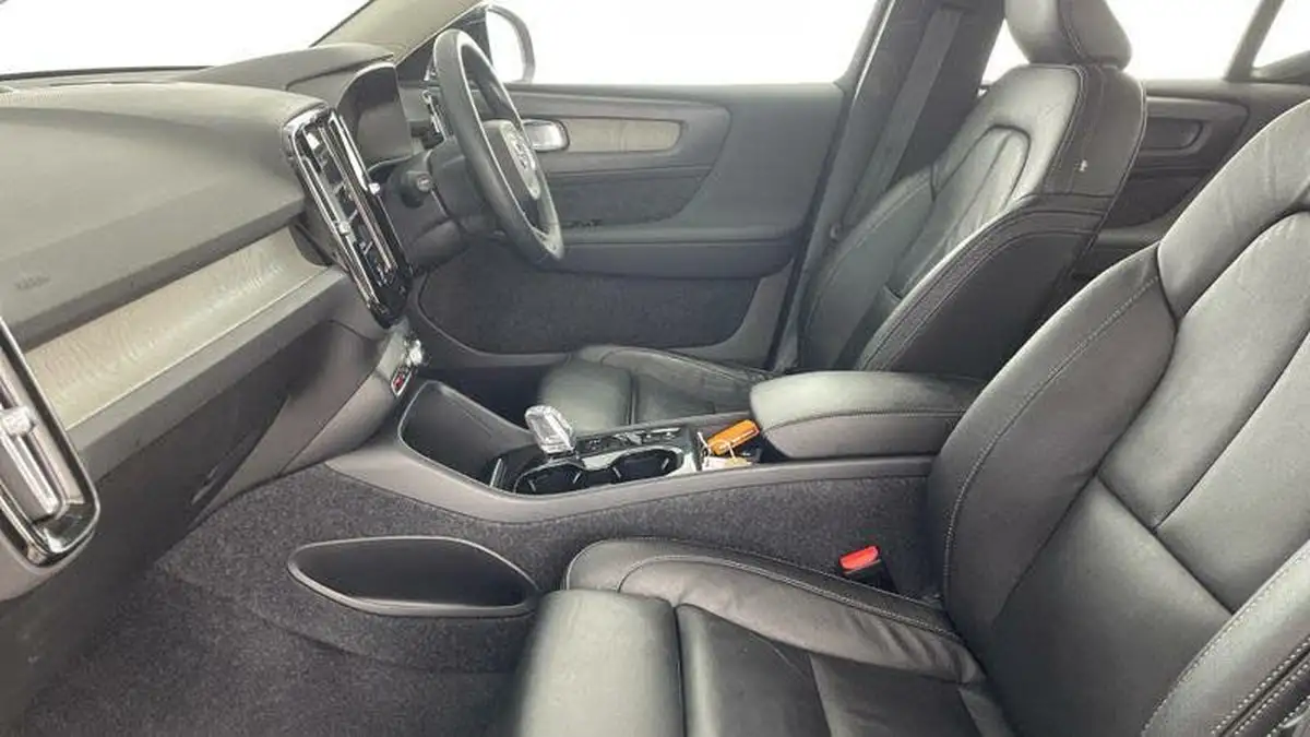 2022-volvo-xc40-15-t5-inscription-pro-big-38