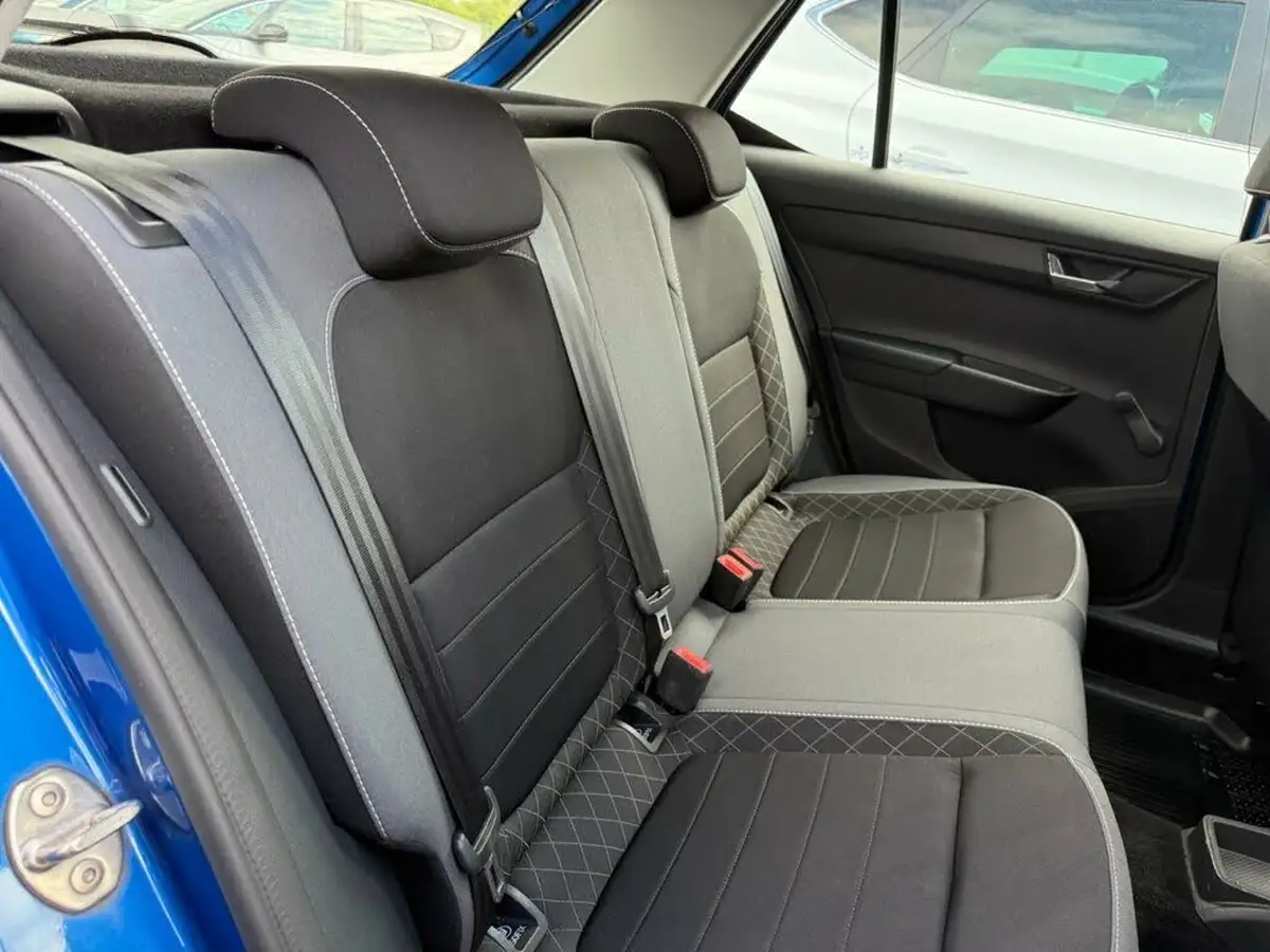 2020-skoda-fabia-10-mpi-colour-edition-60ps-big-29
