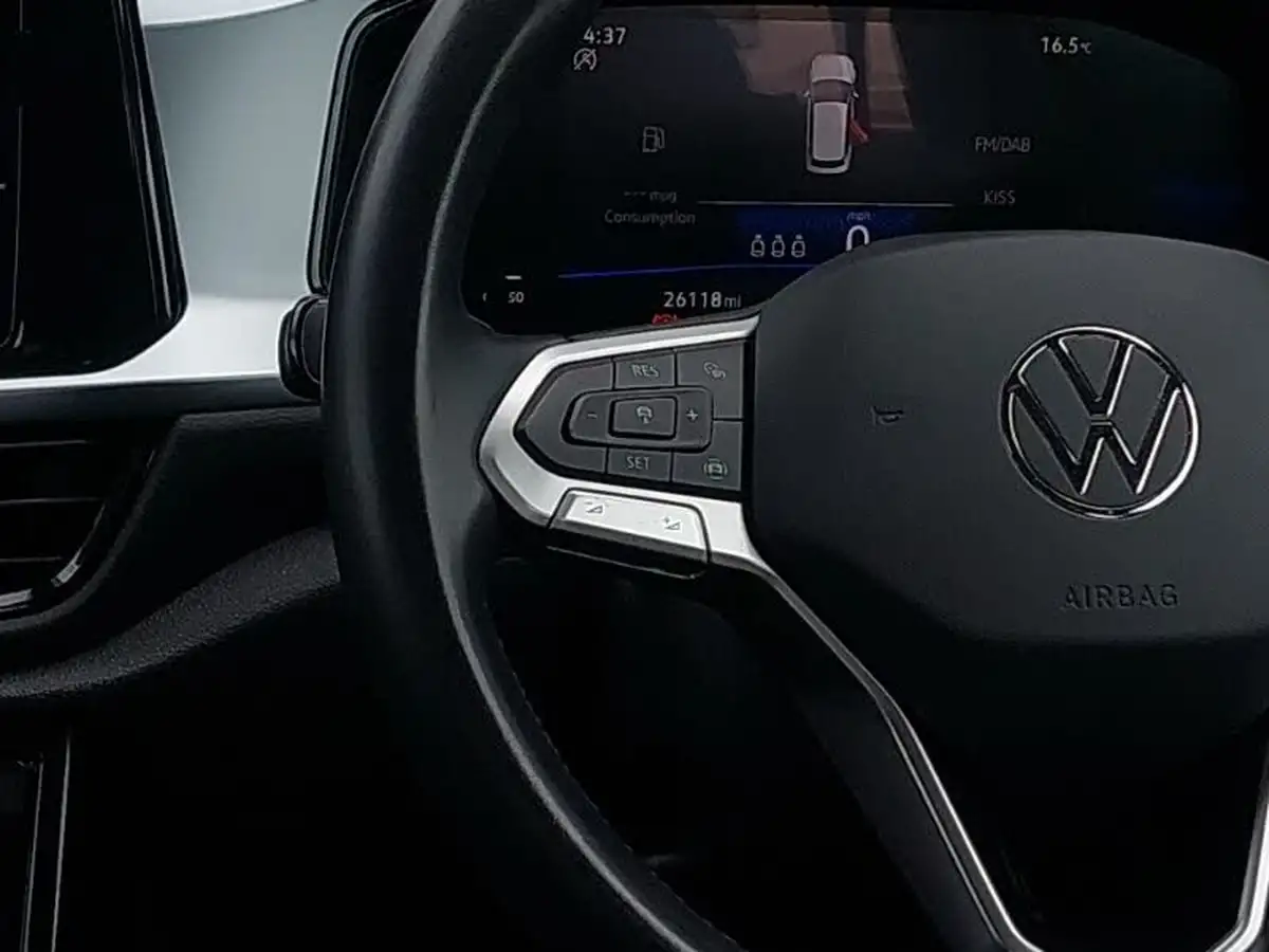 2022-volkswagen-t-roc-15-tsi-life-big-9