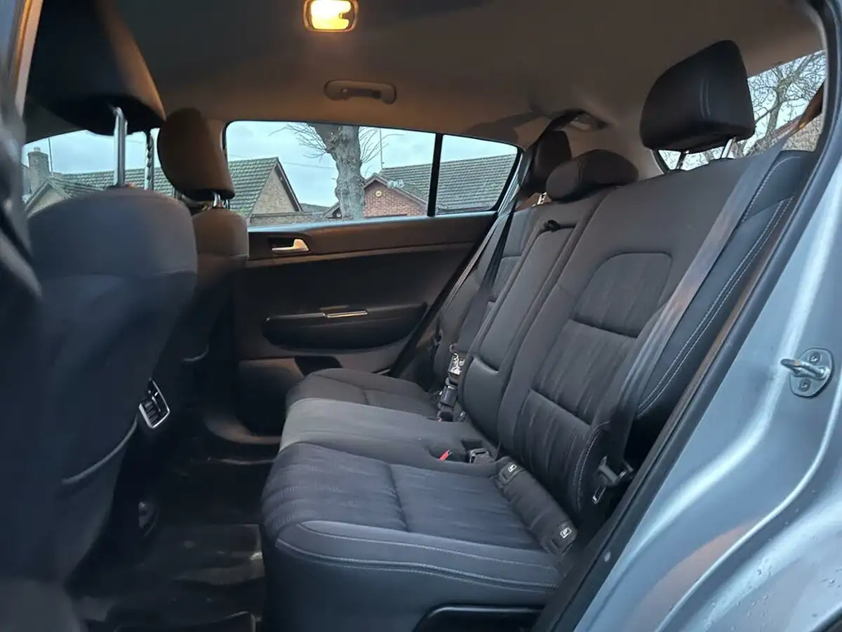2016-kia-sportage-16-gdi-130bhp-big-19