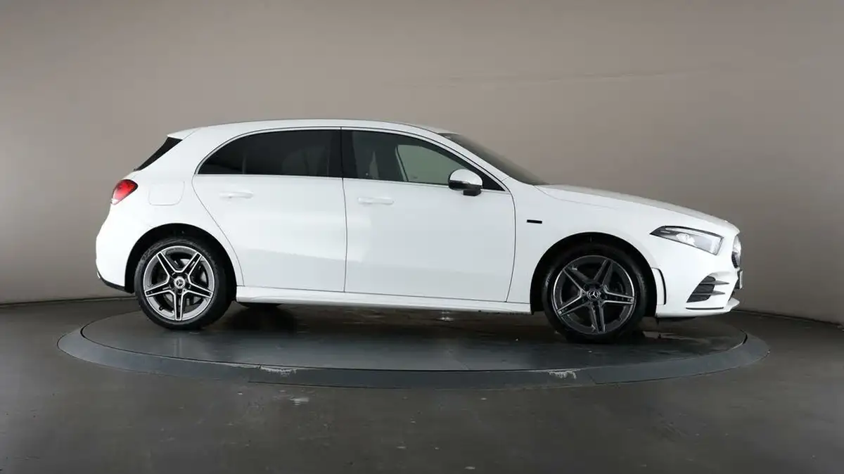 2021-mercedes-benz-a-class-13-a250e-amg-line-hatchback-5d-big-56