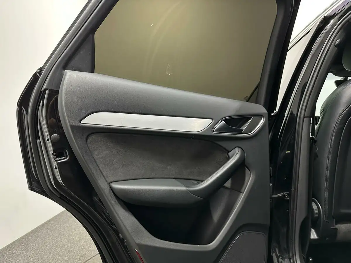 2016-audi-q3-20-tdi-quattro-s-line-plus-184ps-ss-tronic-big-39