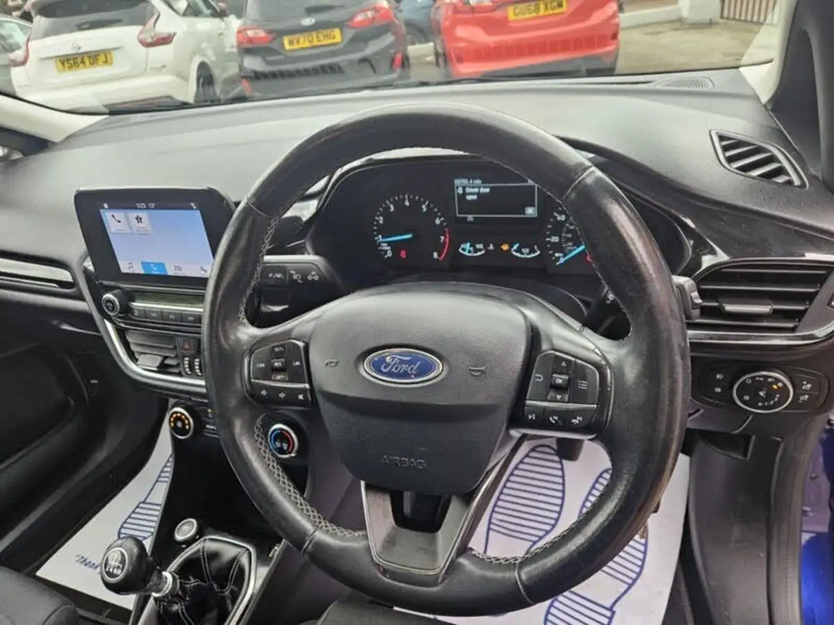 2017-ford-fiesta-10t-zetec-100ps-ecoboost-ss-3d-big-17