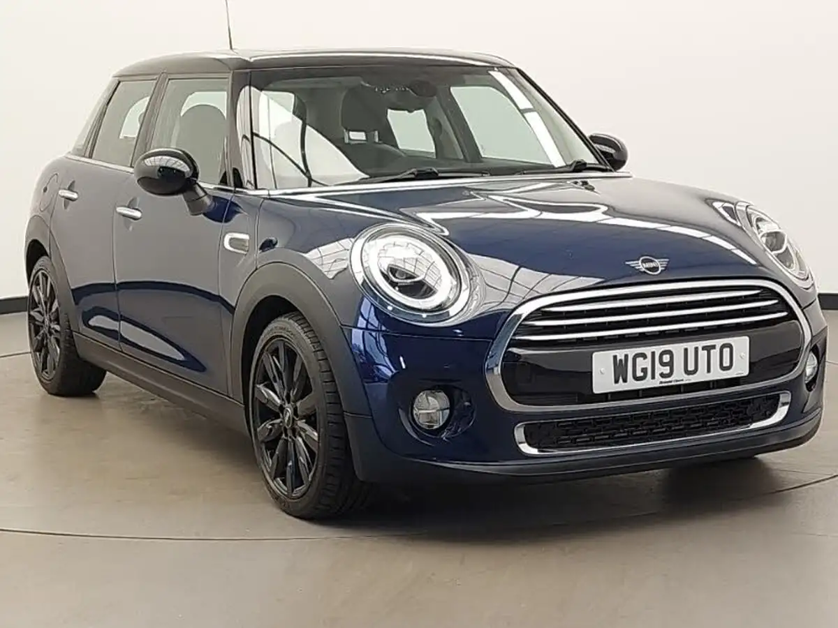 2019-mini-cooper-15-cooper-exclusive-134bhp-hatchback-5d-big-0