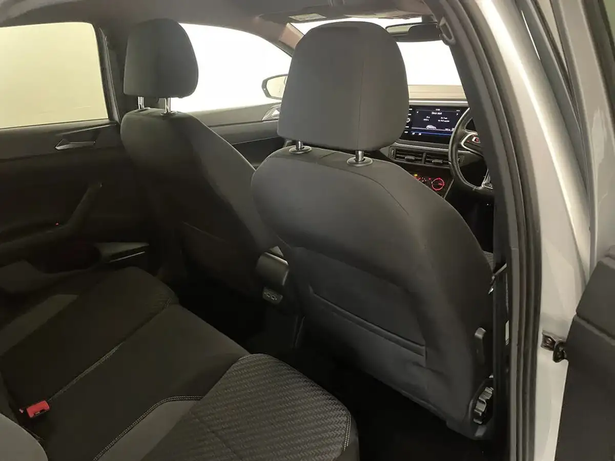 2020-volkswagen-polo-10-tsi-r-line-115ps-dsg-big-32