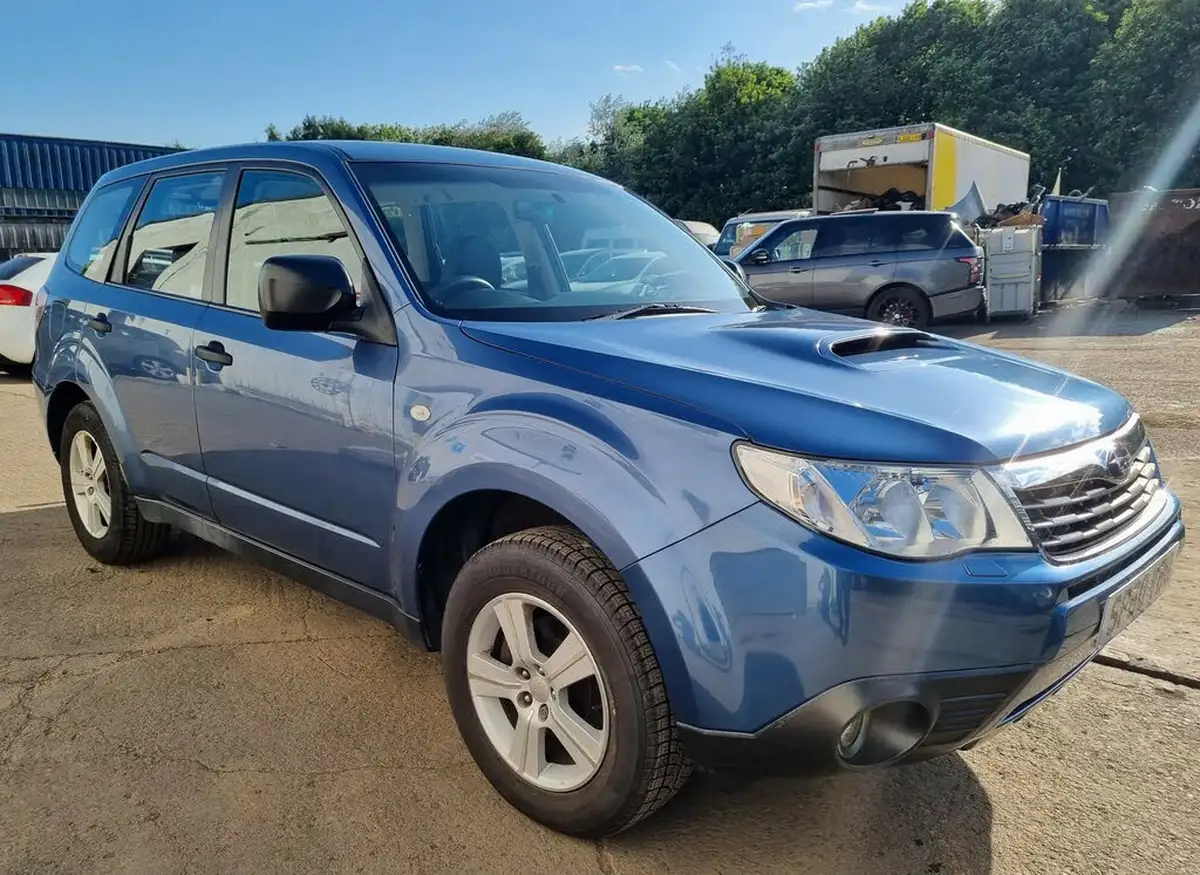 2010-subaru-forester-20td-x-big-2