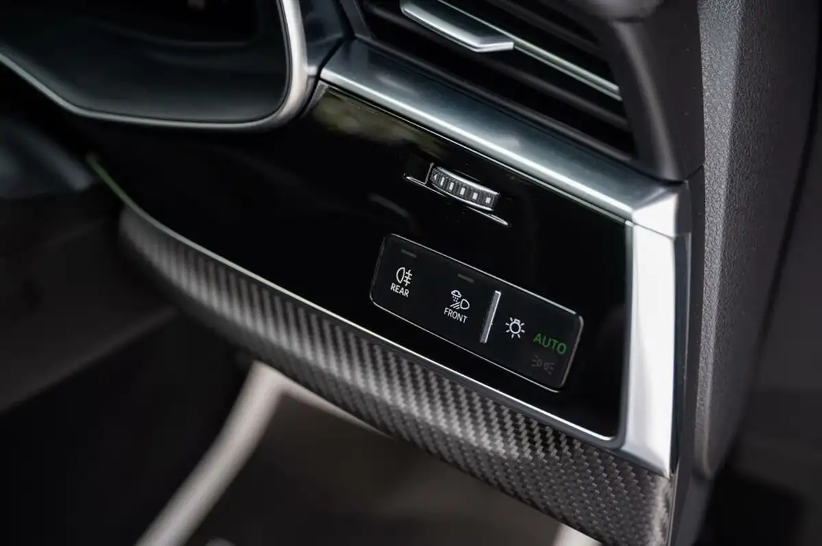 2020-audi-rs-q8-40-tfsi-vorsprung-big-16