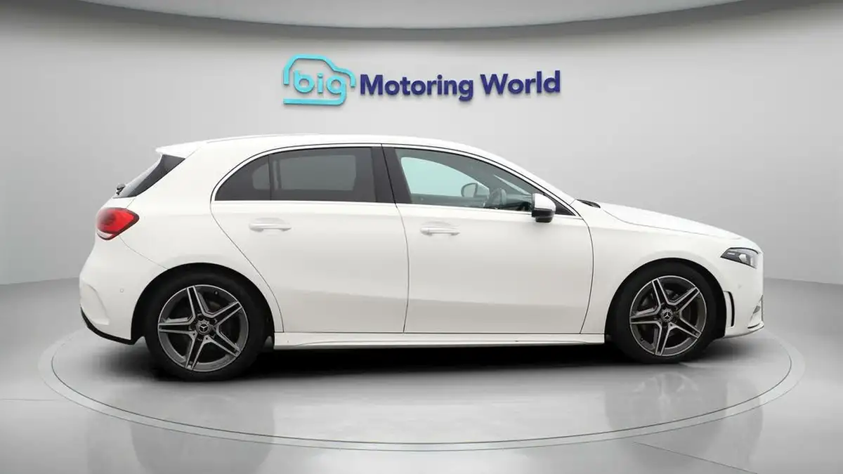 2020-mercedes-benz-a-class-13-a200-amg-line-premium-plus-hatchback-5d-7g-dct-big-8