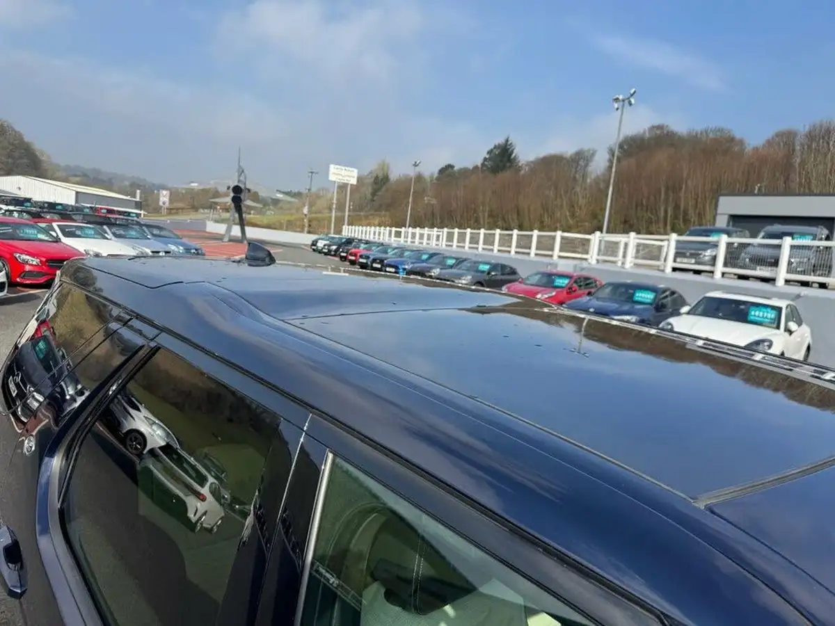 2021-land-rover-discovery-30-d300-r-dynamic-se-big-7