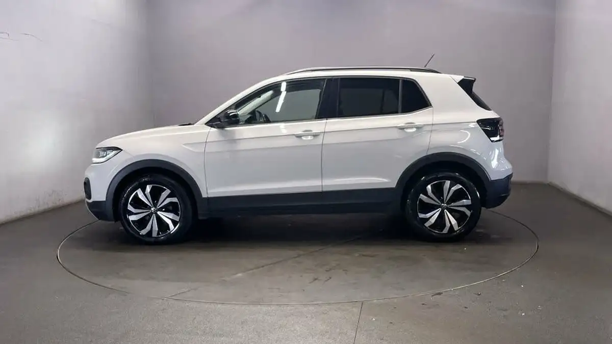 2022-volkswagen-t-cross-10-tsi-black-edition-110ps-big-4