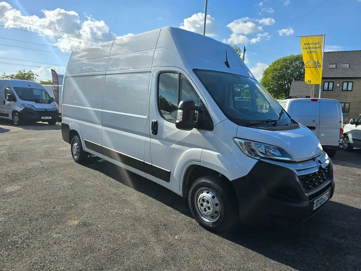 2023-citroen-relay-22bluehdi-35-l3h3-enterprise-140eu6dss-2179cc-big-3
