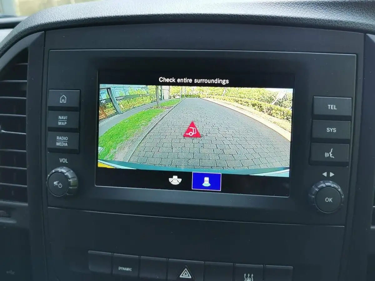 2022-mercedes-benz-vito-e-progressive-l2-big-16