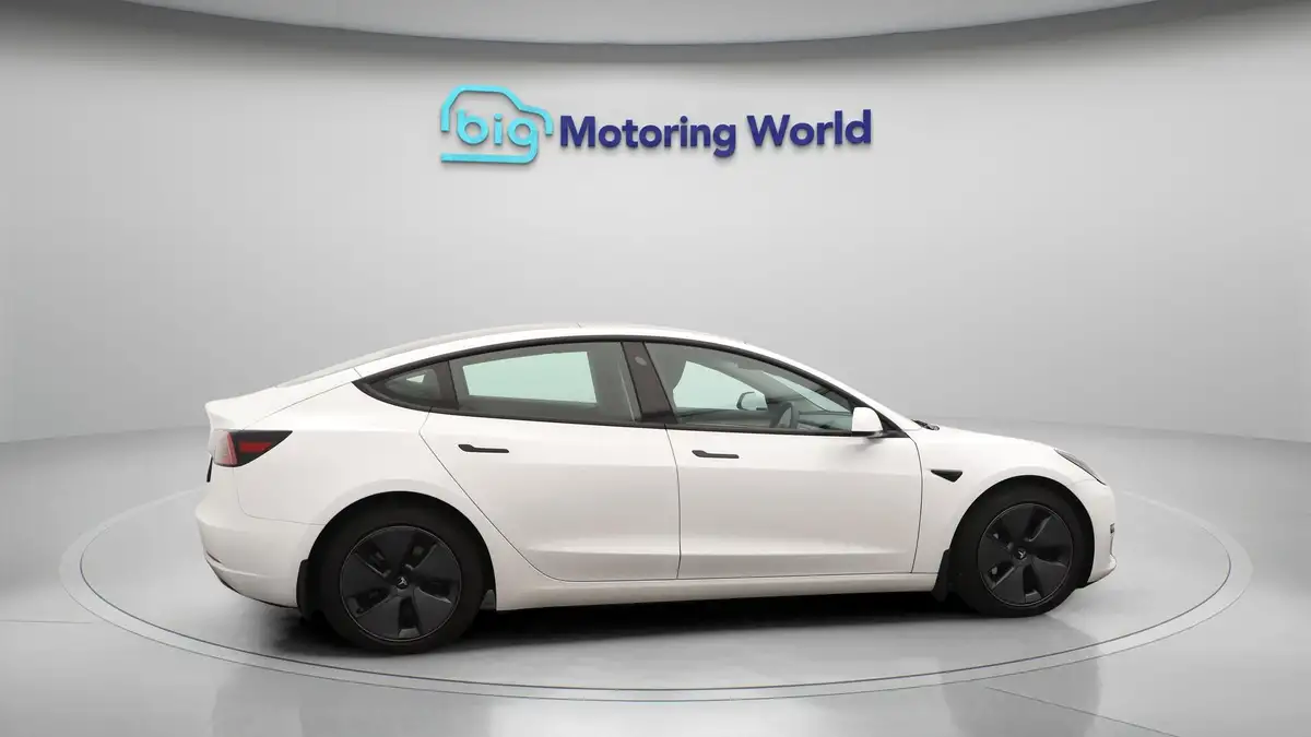 2021-tesla-model-3-e-standard-plus-big-8