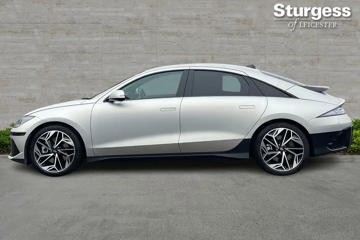 2024-hyundai-ioniq-6-e-premium-228ps-single-rwd-big-3