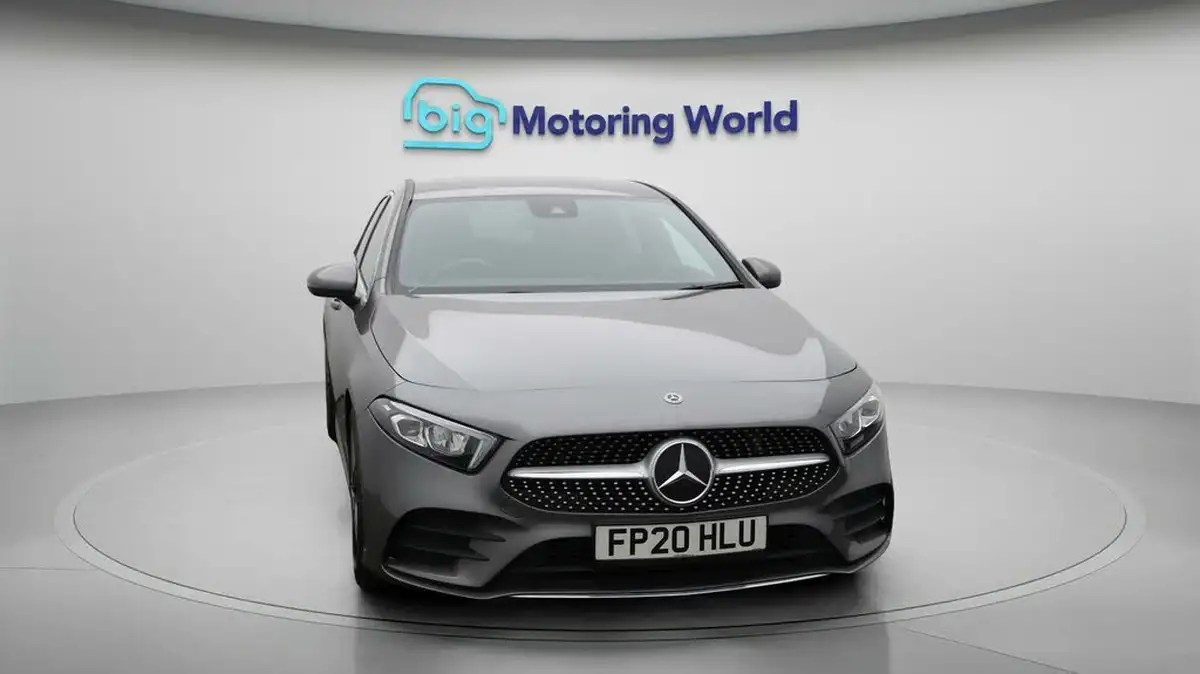 2020-mercedes-benz-a-class-20d-a200d-amg-line-hatchback-5d-big-2