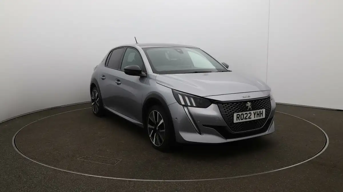 2022-peugeot-208-e-gt-136bhp-50kwh-big-39