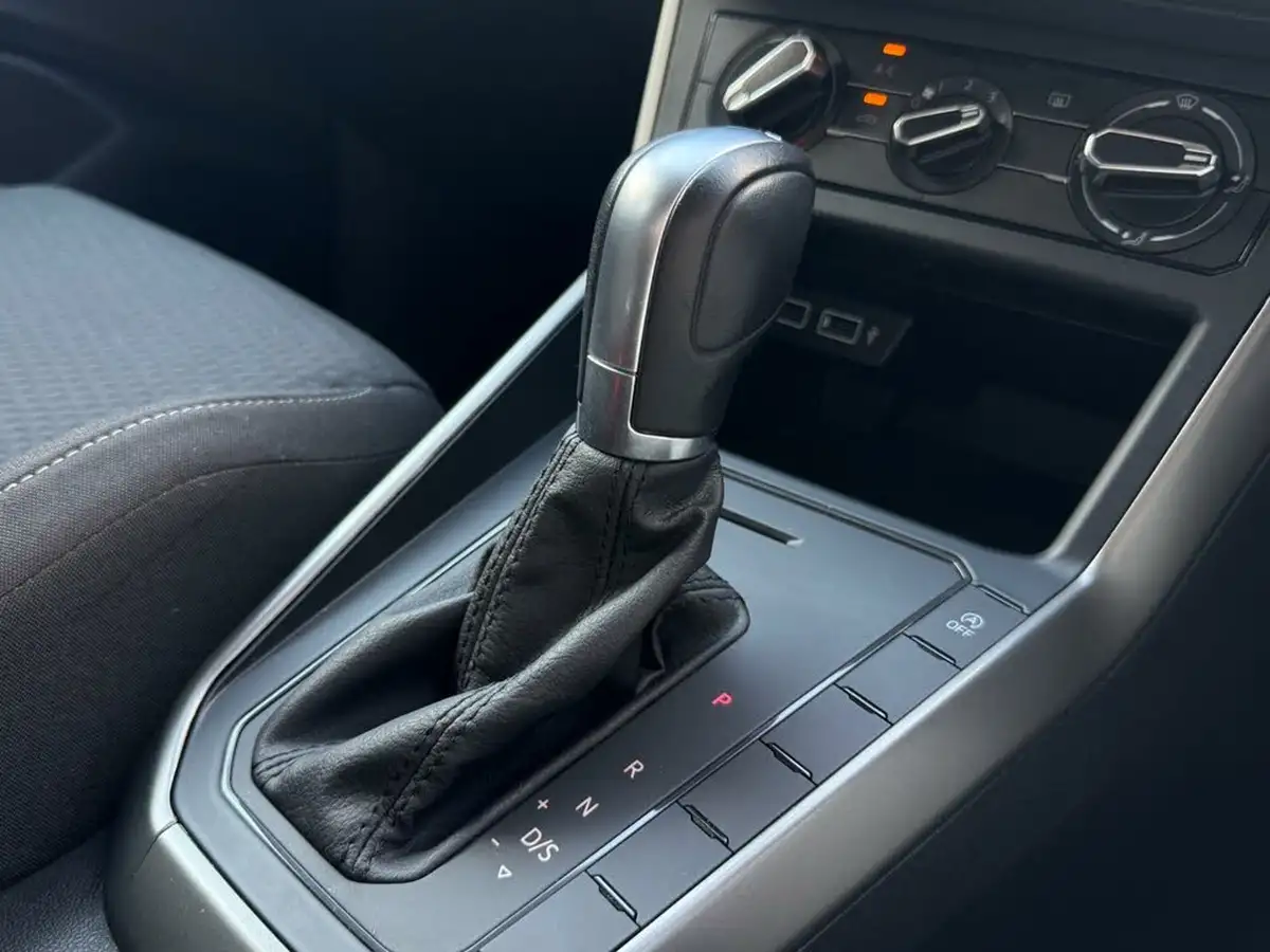 2019-volkswagen-polo-10-tsi-se-ss-dsg-big-43