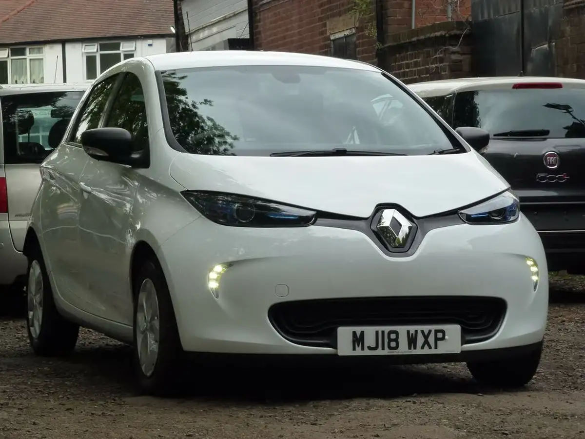 2018-renault-zoe-e-expression-nav-big-1
