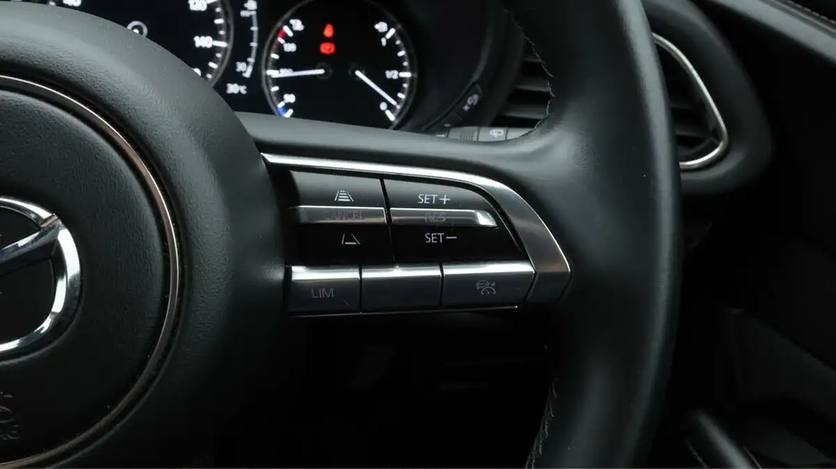 2021-mazda-cx-30-20-e-skyactiv-g-sport-lux-big-25