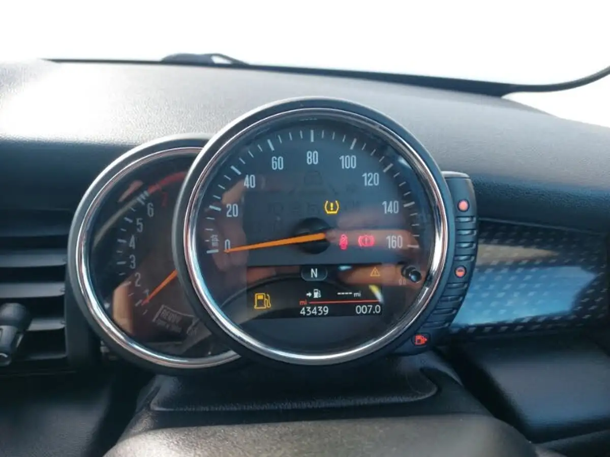2017-mini-cooper-20-cooper-s-ss-hatchback-5d-big-10