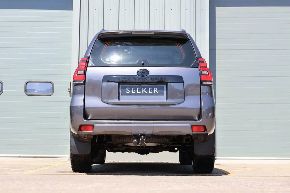 2022-toyota-land-cruiser-28d-4d-active-commercial-lwb-5-big-6