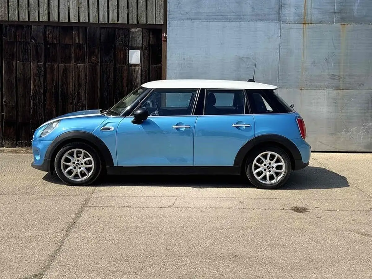 2015-mini-cooper-15-cooper-5d-auto-big-3
