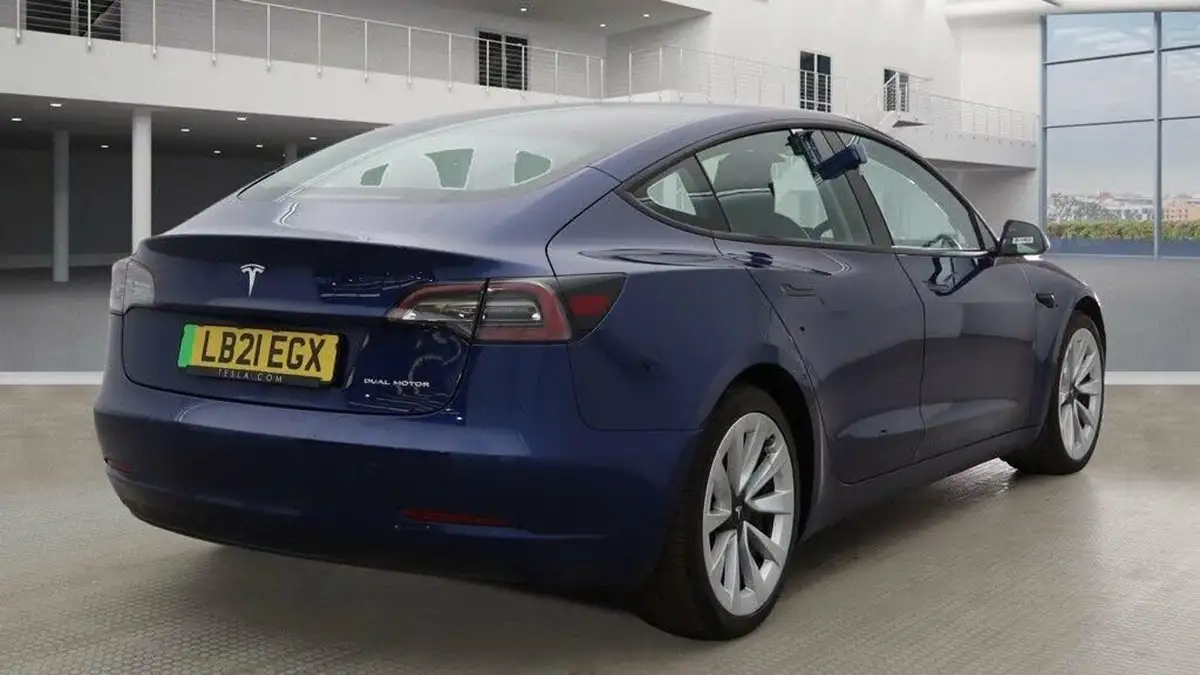2021-tesla-model-3-e-long-range-4x4-big-7