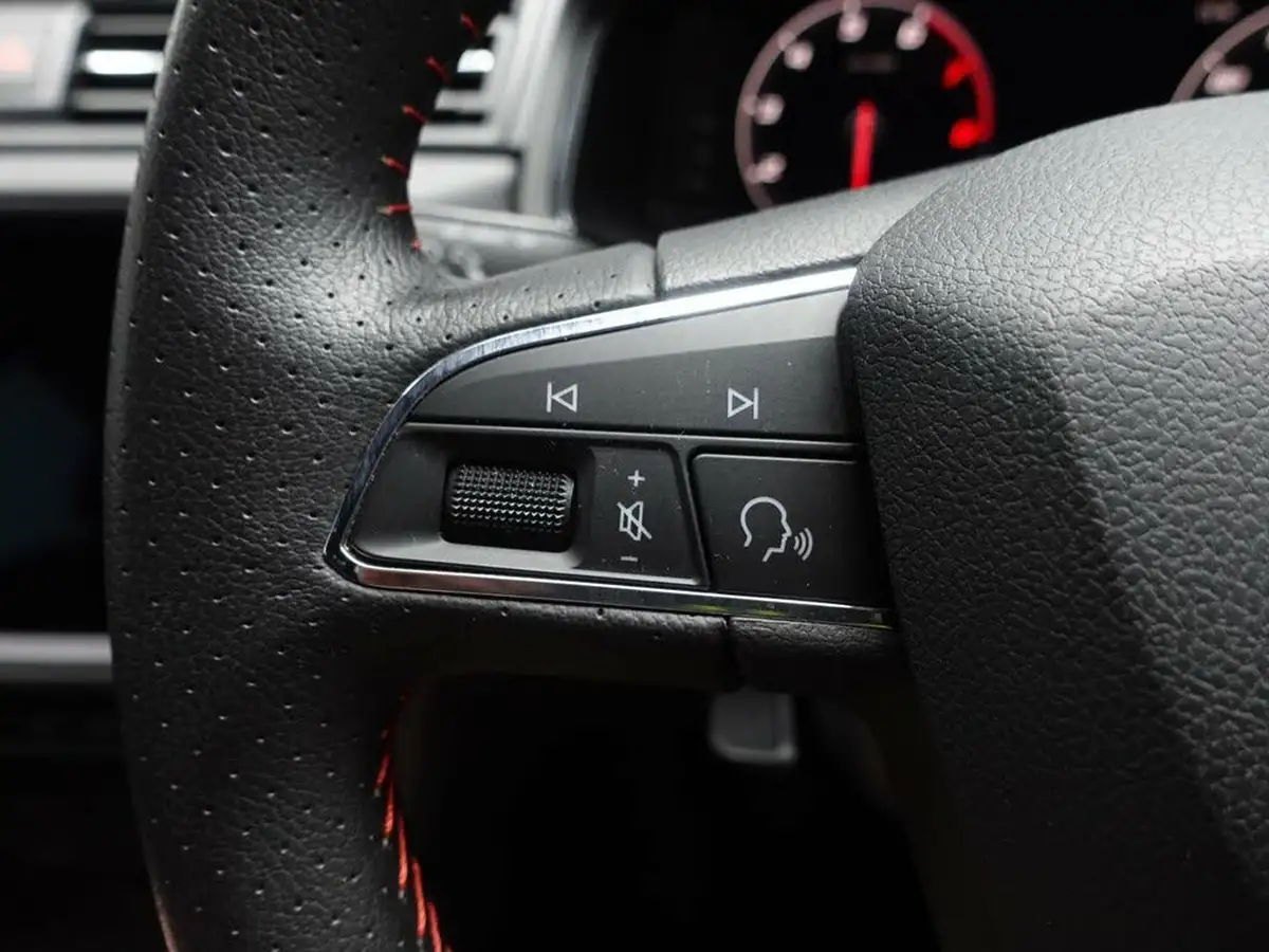 2020-seat-ibiza-10-tsi-fr-sport-115ps-big-20