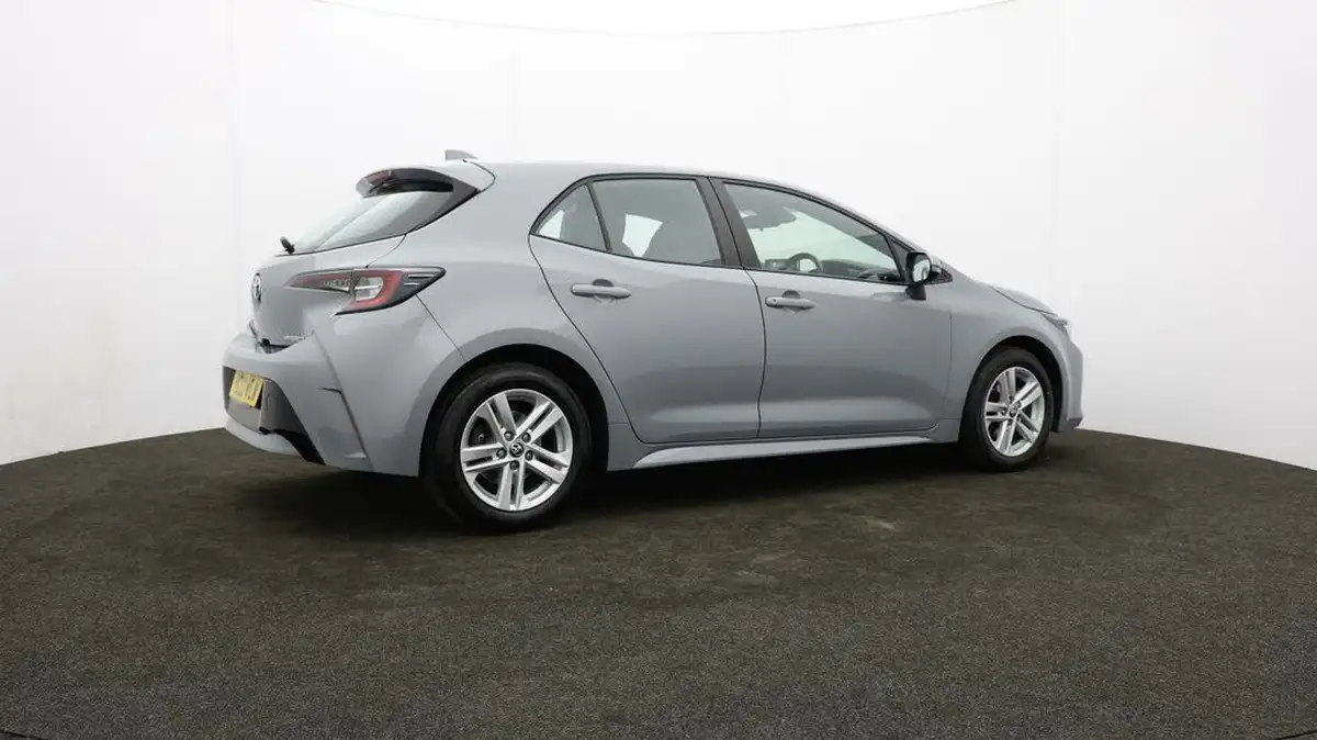2022-toyota-corolla-18-vvt-i-icon-120bhp-trk-hatchback-5d-big-32