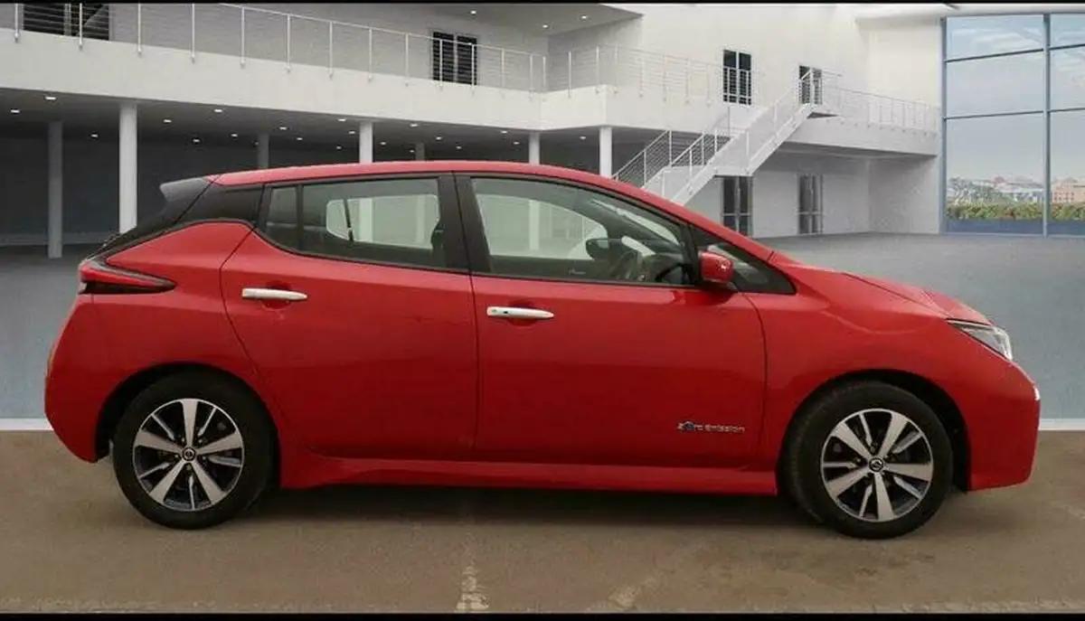 2018-nissan-leaf-e-acenta-110kw-big-4