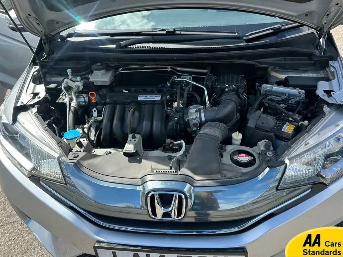 2014-honda-jazz-big-9