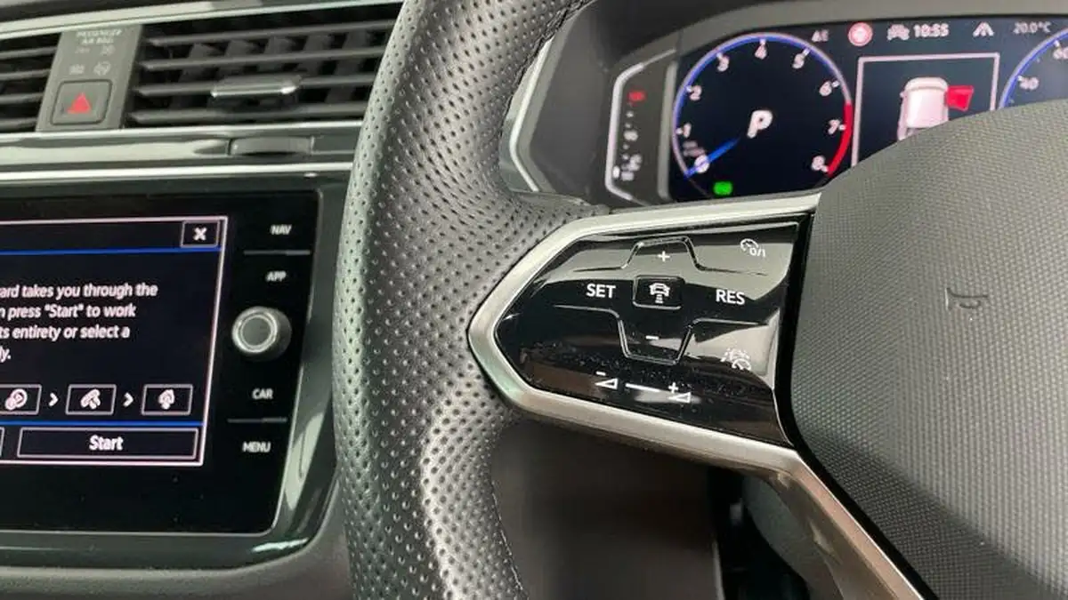 2022-volkswagen-tiguan-15-tsi-r-line-big-22