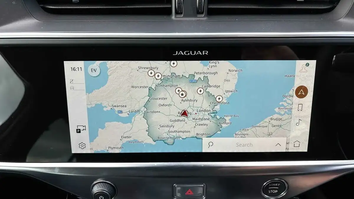 2023-jaguar-i-pace-ev400-black-big-37