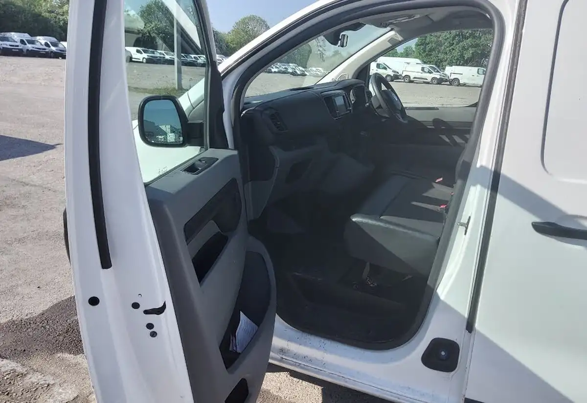2020-vauxhall-vivaro-15td-2900-l2h1-edition-big-16